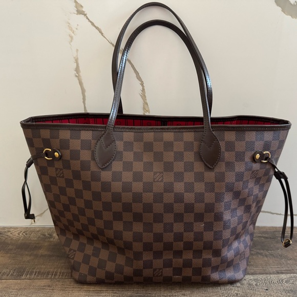 Louis Vuitton Neverfull MM Tote in Damier Ebene - Picture 1 of 17